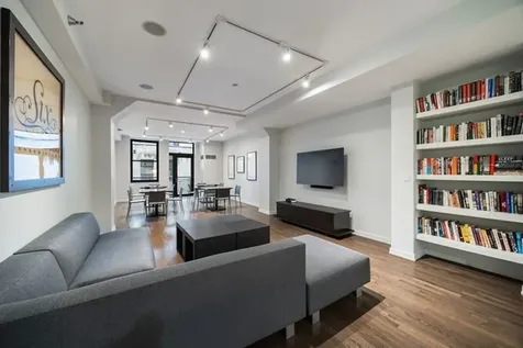 6 North Michigan Avenue Chicago IL 60602