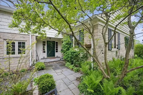 1372 Sunview Lane Winnetka IL 60093
