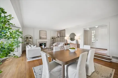 1372 Sunview Lane Winnetka IL 60093