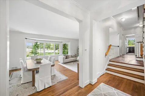 1372 Sunview Lane Winnetka IL 60093