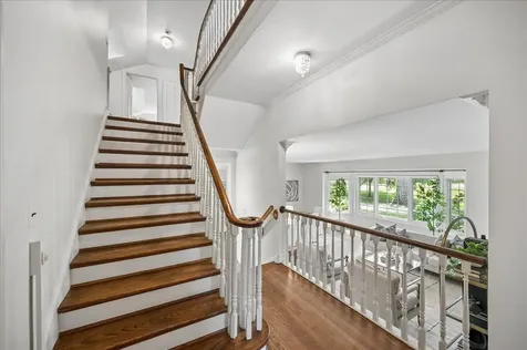 1372 Sunview Lane Winnetka IL 60093