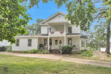 8 Bristol Ridge Road Bristol IL 60512