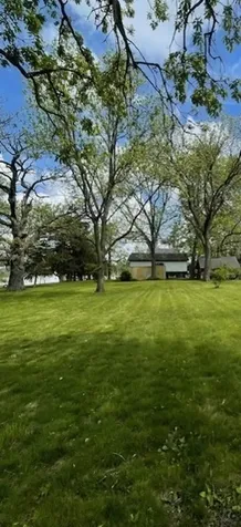 8 Bristol Ridge Road Bristol IL 60512