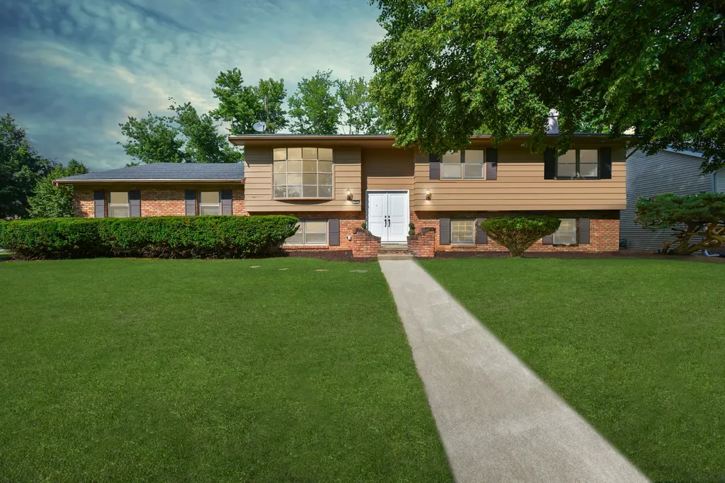 300 Raleigh Court Normal IL 61761