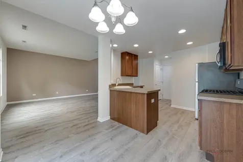347 Devoe Drive Oswego IL 60543