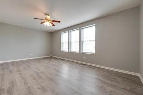 347 Devoe Drive Oswego IL 60543