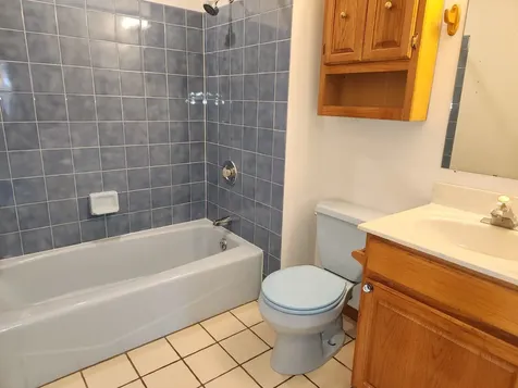 646 Meadow Lane Winthrop Harbor IL 60096