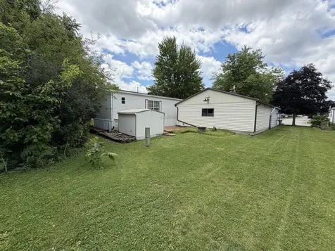 1352 13TH Street Bloomington IL 61704
