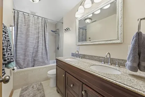 3221 Scoville Avenue Berwyn IL 60402