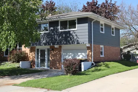 18314 Locust Street Lansing IL 60438
