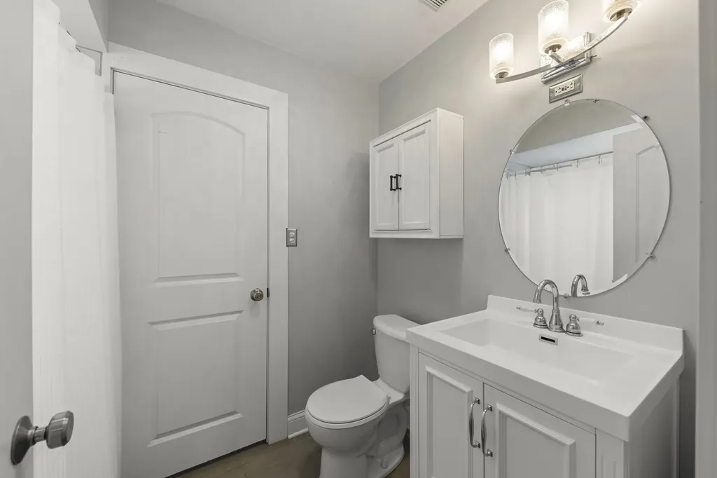 202 South Pick Avenue Elmhurst IL 60126