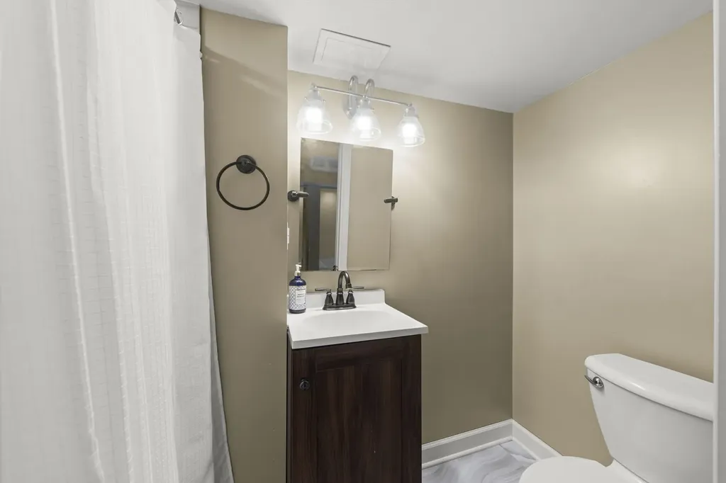 202 South Pick Avenue Elmhurst IL 60126