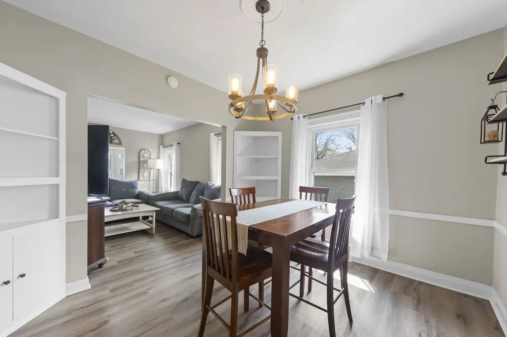202 South Pick Avenue Elmhurst IL 60126