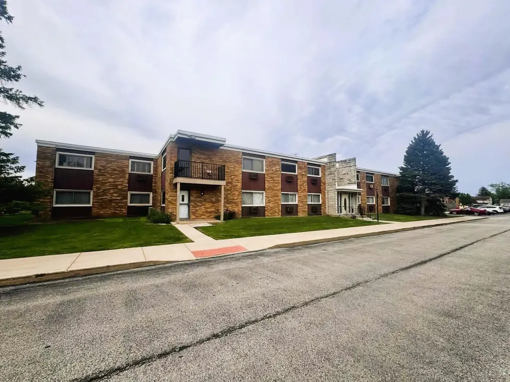 1313 South Rebecca Road Lombard IL 60148
