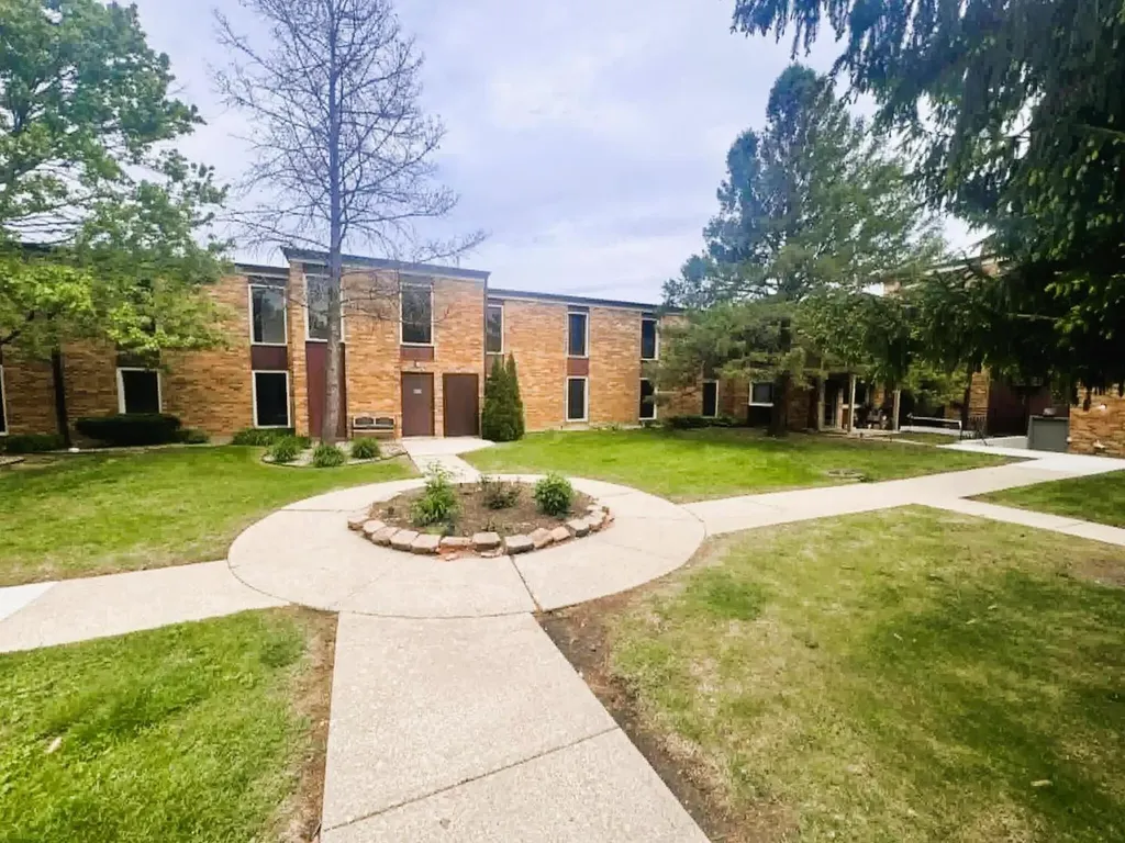 1313 South Rebecca Road Lombard IL 60148