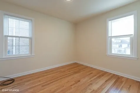 4260 West Nelson Street Chicago IL 60641