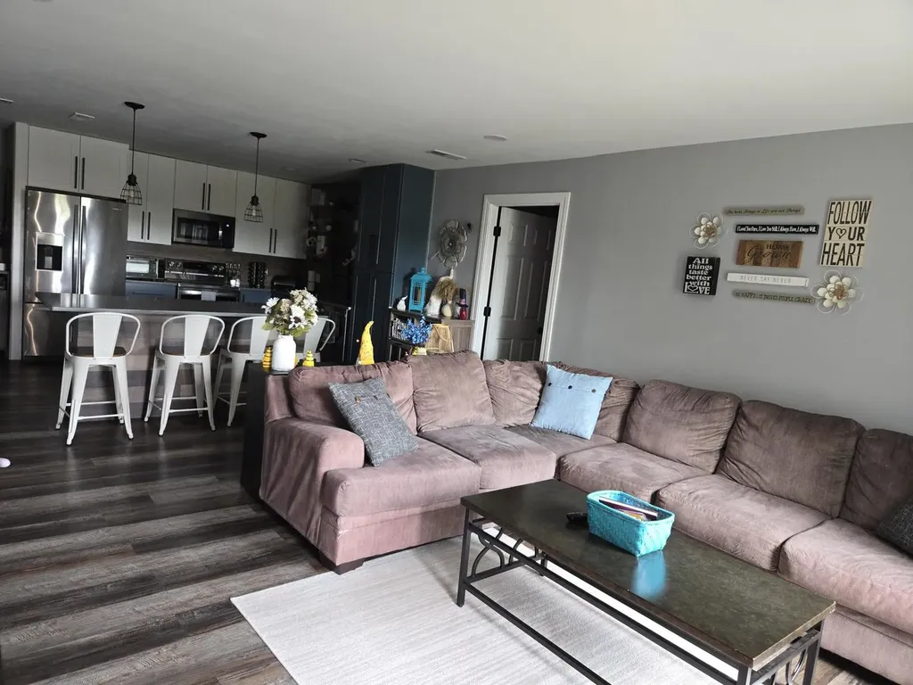 1501 Darien Lake Drive Darien IL 60561