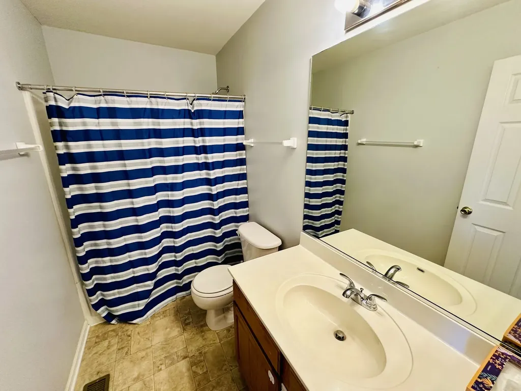 4121 Blackstone Drive Aurora IL 60504