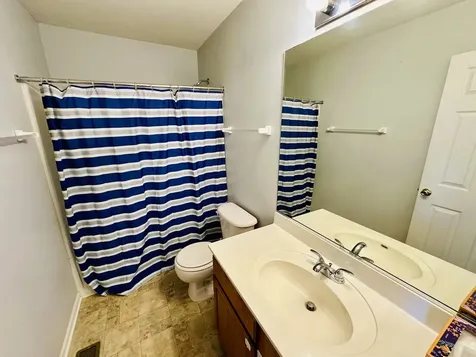 4121 Blackstone Drive Aurora IL 60504