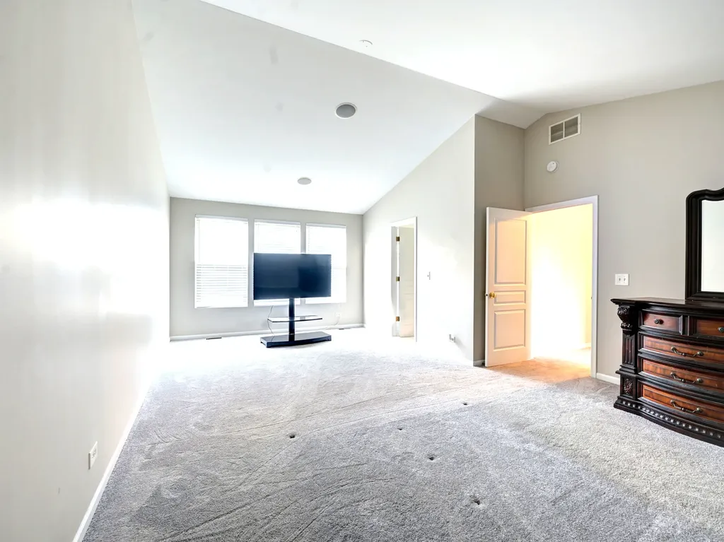 6 Forsythia Court Bolingbrook IL 60490