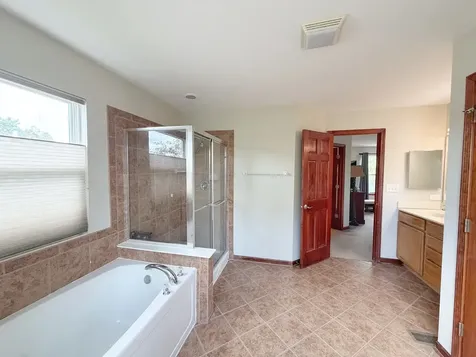 627 Mansfield Way Oswego IL 60543