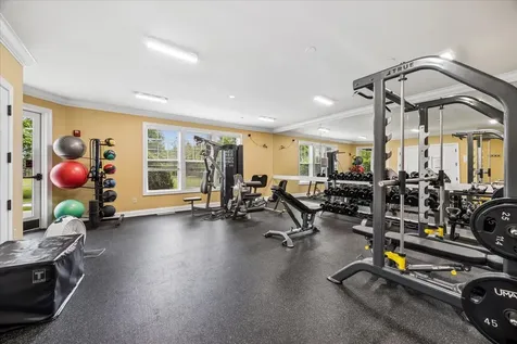 627 Mansfield Way Oswego IL 60543