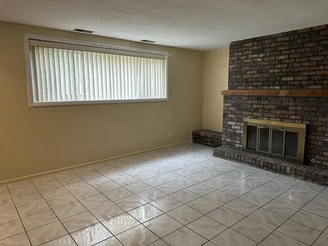 1812 Downey Court Hanover Park IL 60133