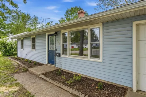 1429 Holly Hill Drive Champaign IL 61821