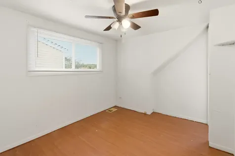 2633 Rhodes Avenue River Grove IL 60171