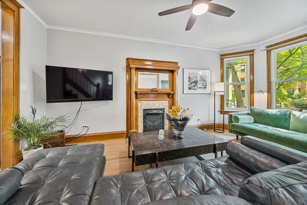 1502 West Edgewater Avenue Chicago IL 60660