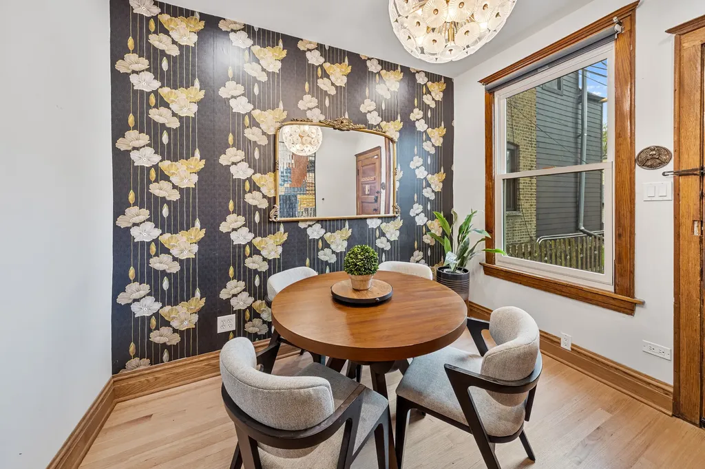 1502 West Edgewater Avenue Chicago IL 60660