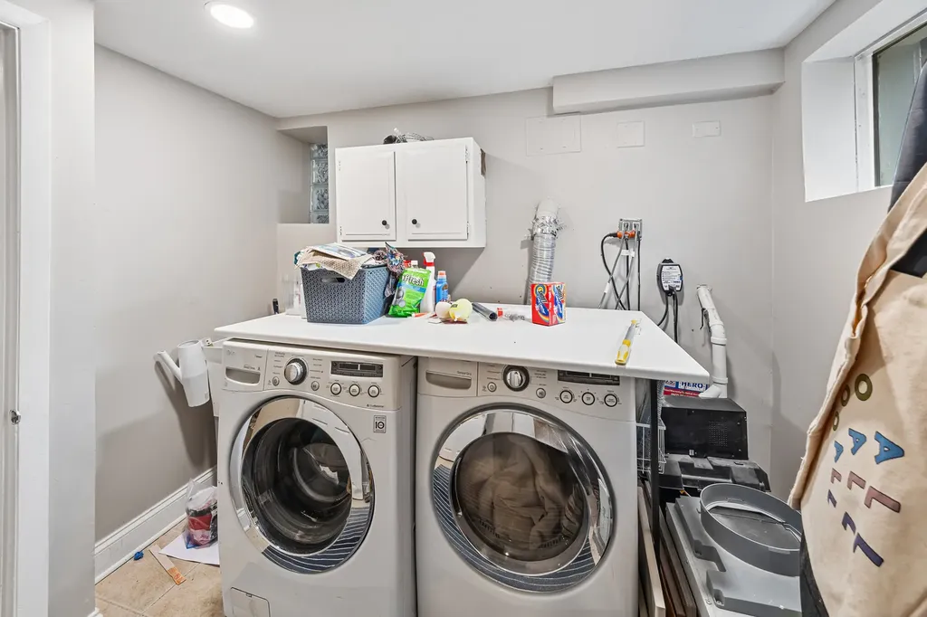 1502 West Edgewater Avenue Chicago IL 60660