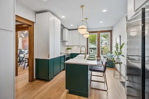1502 West Edgewater Avenue Chicago IL 60660