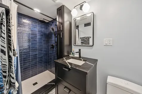 1502 West Edgewater Avenue Chicago IL 60660