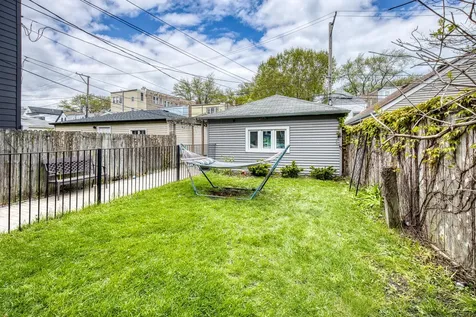 1502 West Edgewater Avenue Chicago IL 60660