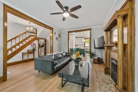 1502 West Edgewater Avenue Chicago IL 60660