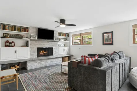 532 South Waterman Avenue Arlington Heights IL 60004