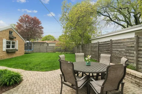 532 South Waterman Avenue Arlington Heights IL 60004