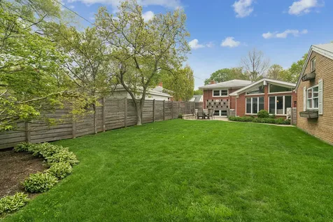 532 South Waterman Avenue Arlington Heights IL 60004