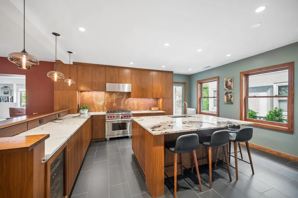 1101 Forest Avenue Wilmette IL 60091