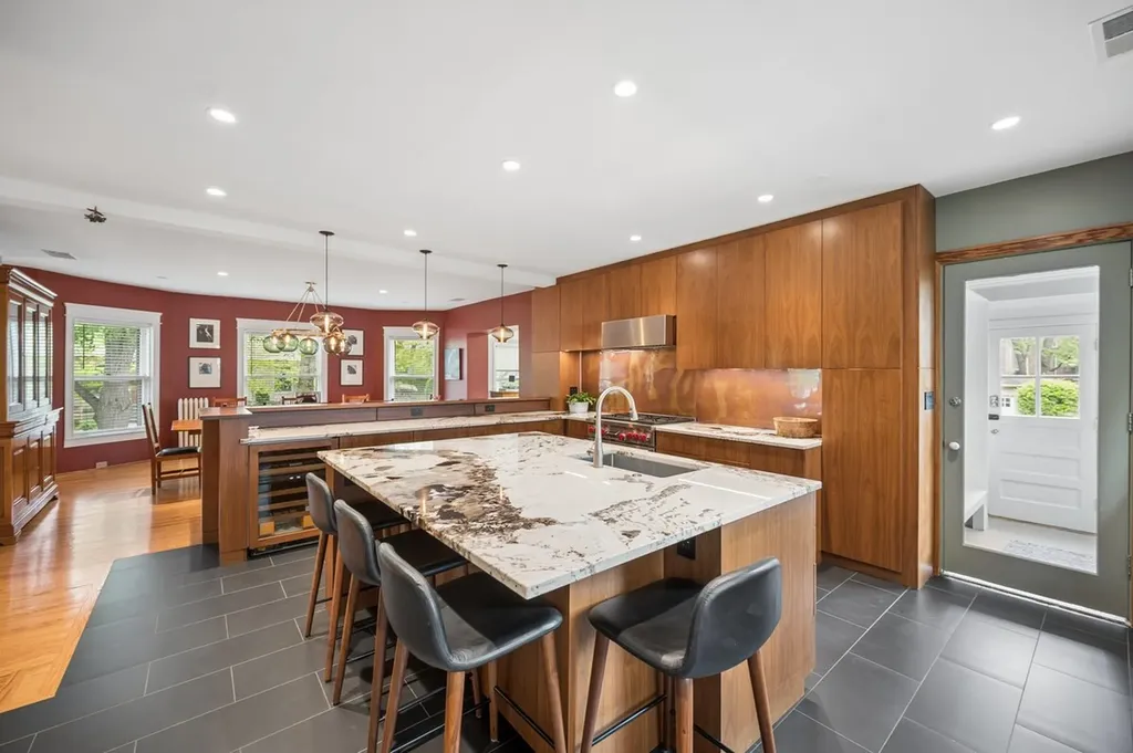 1101 Forest Avenue Wilmette IL 60091