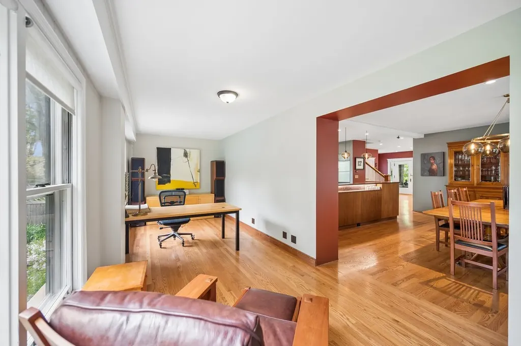 1101 Forest Avenue Wilmette IL 60091