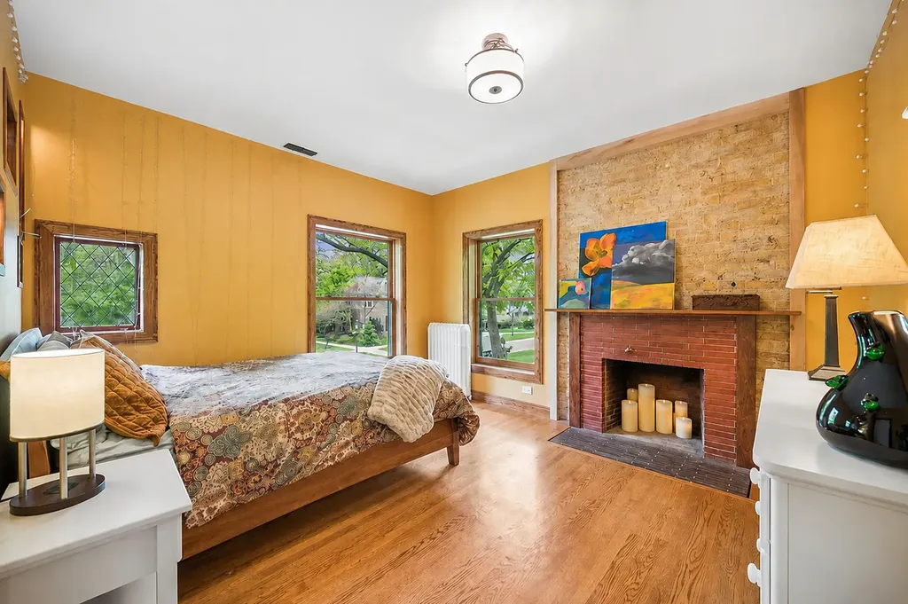 1101 Forest Avenue Wilmette IL 60091