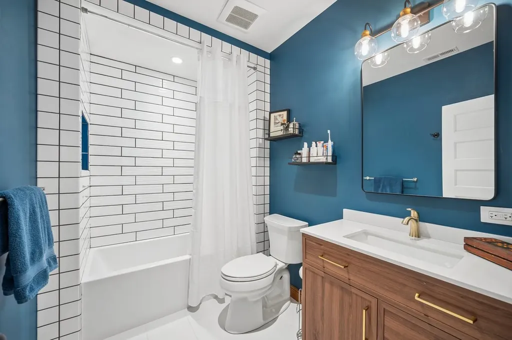 1101 Forest Avenue Wilmette IL 60091