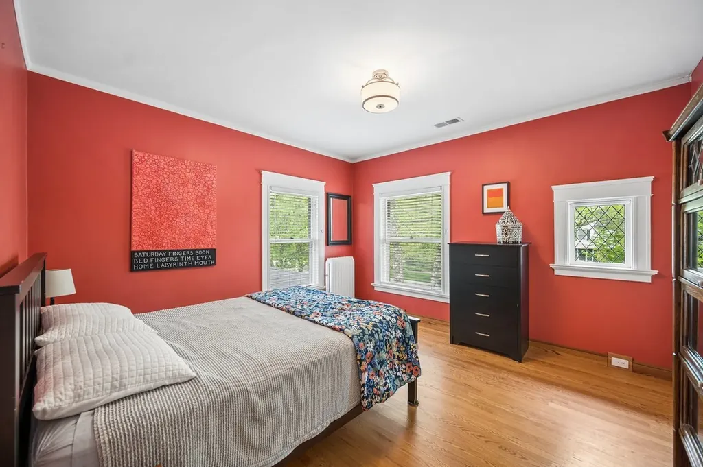 1101 Forest Avenue Wilmette IL 60091