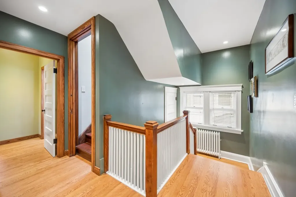 1101 Forest Avenue Wilmette IL 60091