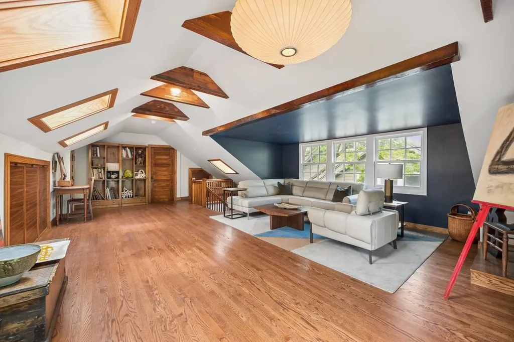 1101 Forest Avenue Wilmette IL 60091