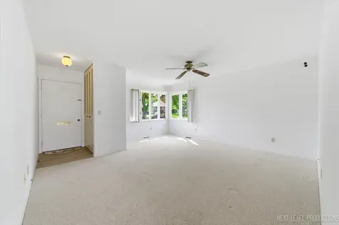 25 Garden Drive Montgomery IL 60538