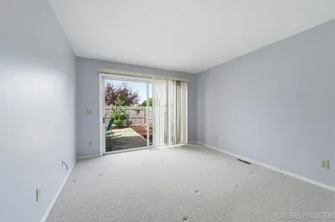 25 Garden Drive Montgomery IL 60538