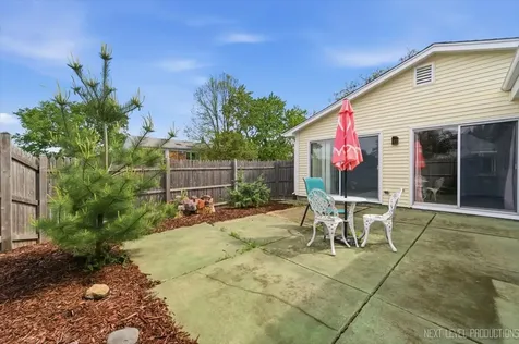 25 Garden Drive Montgomery IL 60538